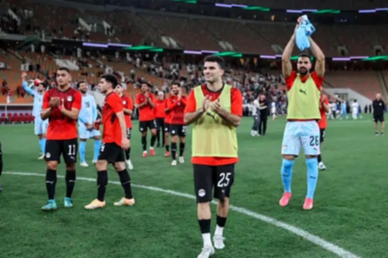 عاجل: سيد عبد الحفيظ يعلن قرار مفاجئ بعد تألق نجوم الأهلي مع المنتخب