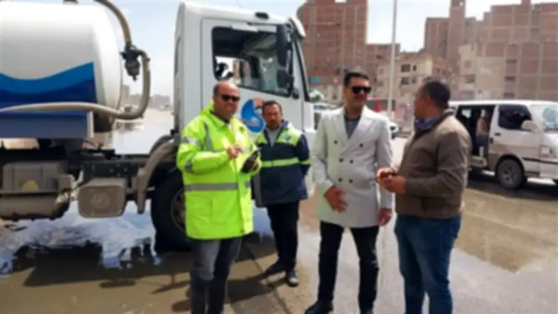 رئيس مياه القليوبية يتفقد ميدانيًا جهود رفع تجمعات الأمطار في ظل الطقس السيئ