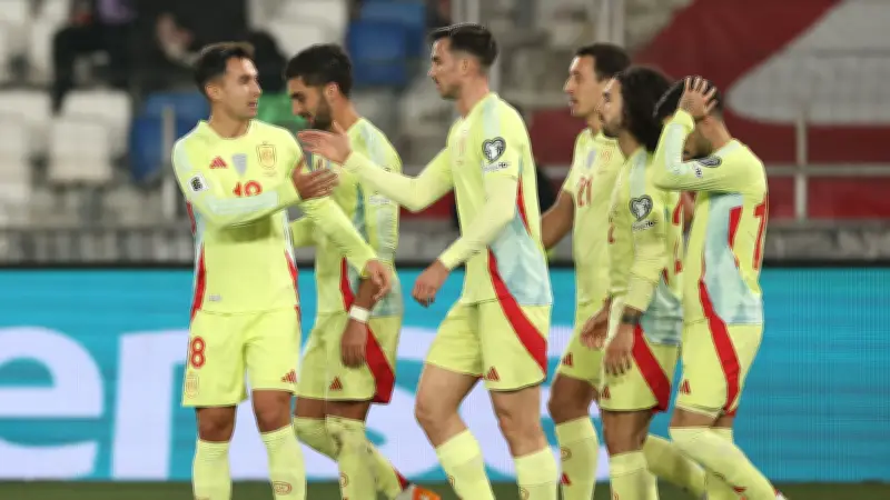 إصابة مارتن زوبيميندي تبعد نجم إسبانيا عن المباراة الودية المرتقبة أمام مصر