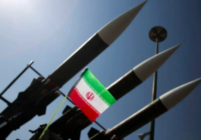 الدفاع القطرية تتصدى لهجوم مسيرات إيرانية في أجواء البلاد