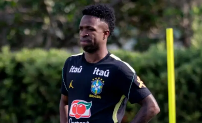 فينيسيوس جونيور يعود للتدريبات استعدادًا لمواجهة كرواتيا في كأس العالم