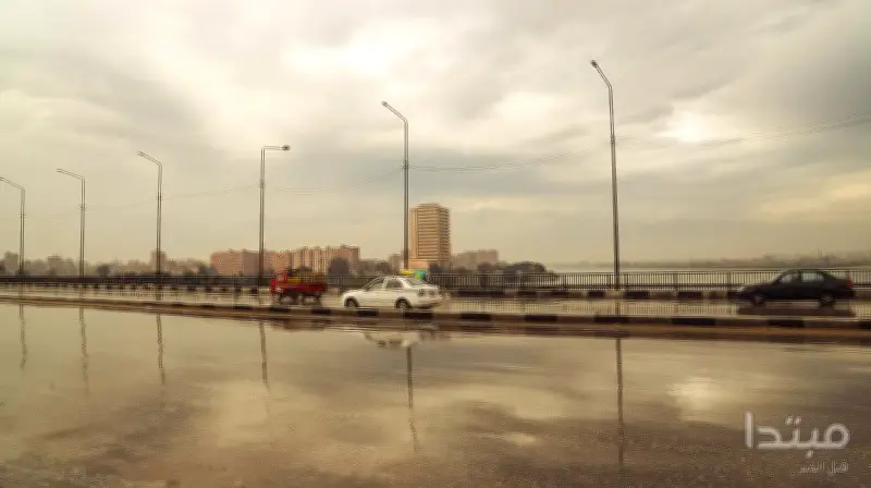 الأرصاد: غطاء سحابي وأمطار متفرقة على عدة مناطق اليوم