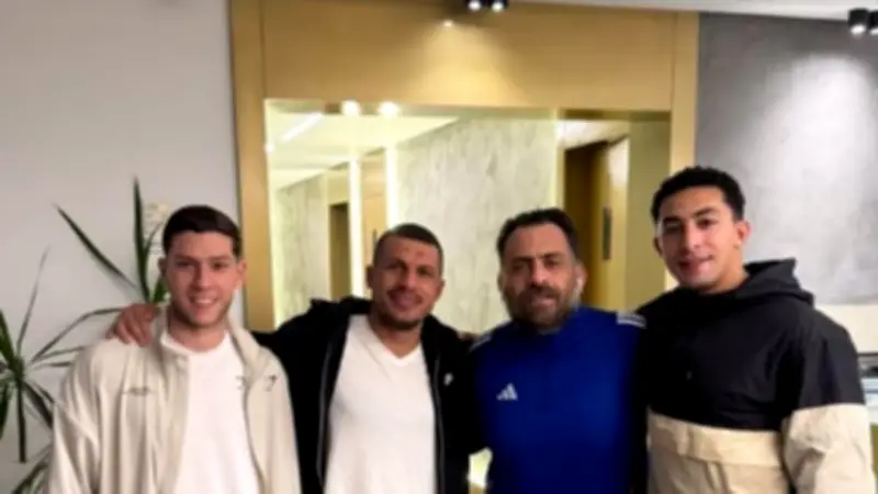 إعلامي شهير ينفي عودة طارق حامد للزمالك رغم صورته مع جون إدوارد