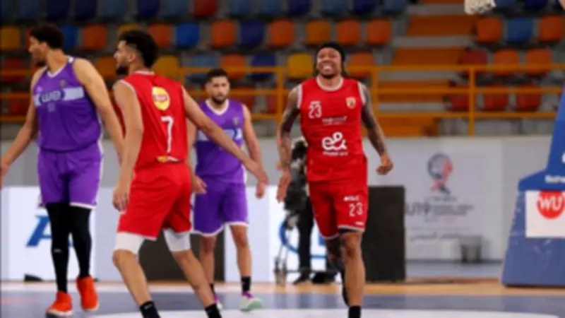 الأهلي يواجه الاتصالات في المواجهة الحاسمة بنصف نهائي دوري السوبر لكرة السلة