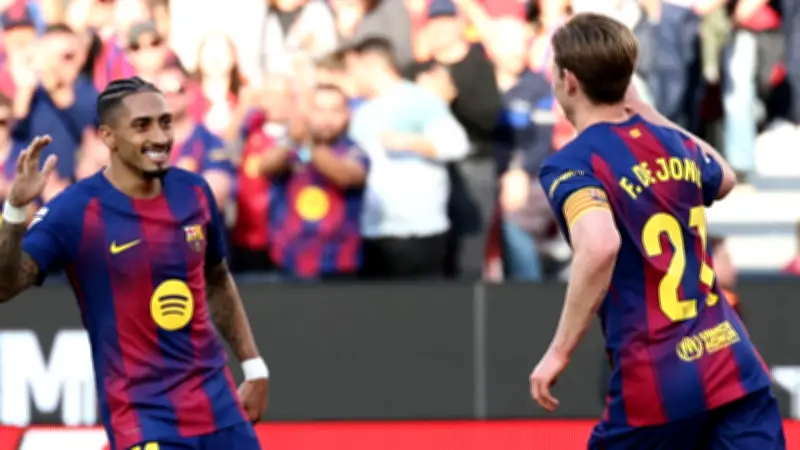 دفعة ثلاثية تضمد جراح برشلونة بعد صدمة رافينيا في الدوري الإسباني