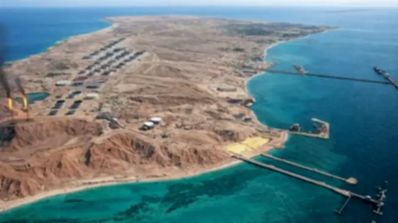 تلميحات ترامب حول السيطرة على جزيرة خرج النفطية تثير مخاوف إستراتيجية في الشرق الأوسط