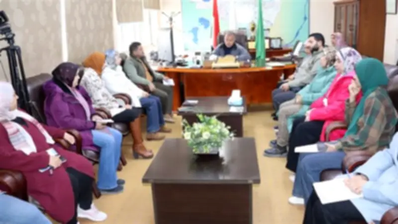 رئيس مياه الشرب بالفيوم يتابع مشروعات الصرف ويؤكد على الالتزام بالجداول الزمنية