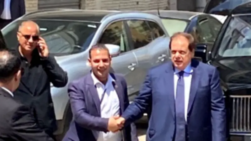 النائب محمد أبو العينين يشارك في جنازة والدة رجل الأعمال أحمد عز بالقاهرة