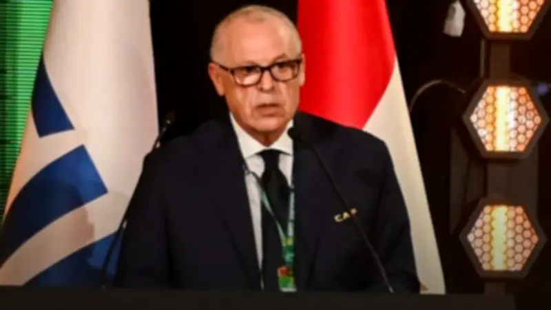 الاتحاد المصري لكرة القدم يهنئ سامسون أدامو بمنصب السكرتير العام الجديد للكاف