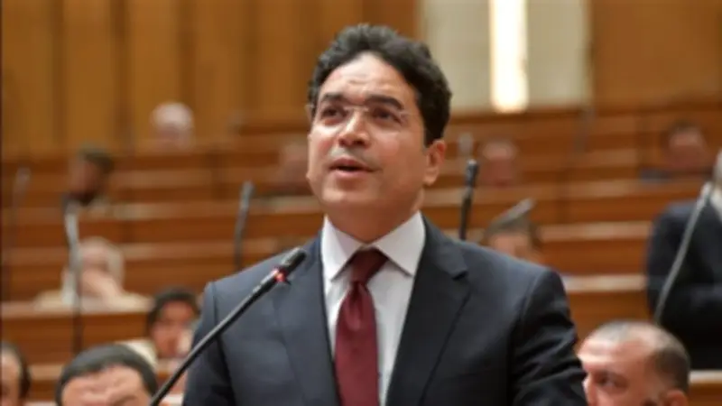 نائب يوجه انتقادات حادة للحكومة بسبب غيابها عن جلسات القروض والمنح