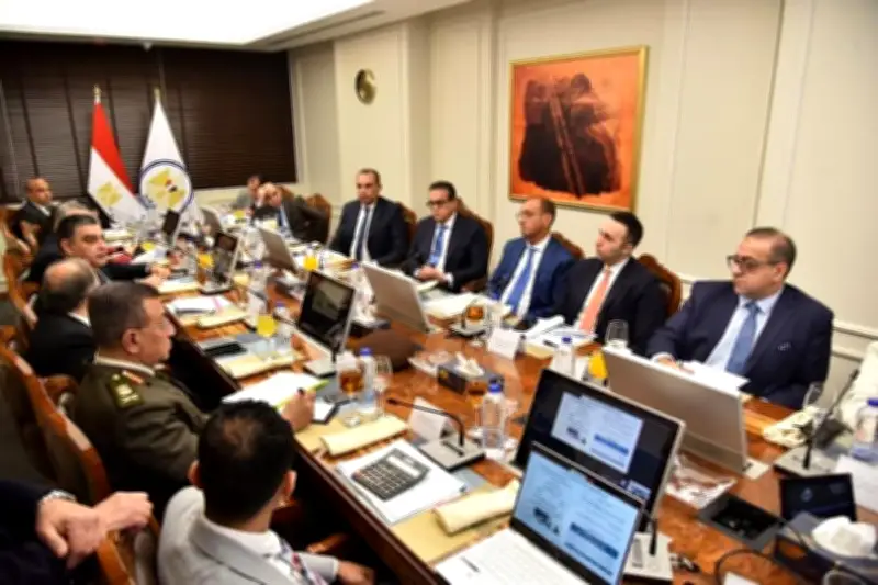 وزير الصحة يستعرض معدلات تنفيذ مشروع شركة المخازن الاستراتيجية للأجهزة الطبية