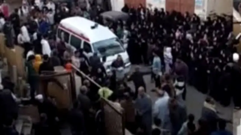 قرية المخزن بالسنبلاوين تشيّع ابنها حسن لطفي في جنازة مهيبة بعد وفاته بالخارج