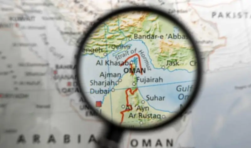 إسرائيل تزود واشنطن بمعلومات استخباراتية حول عملية برية بمضيق هرمز