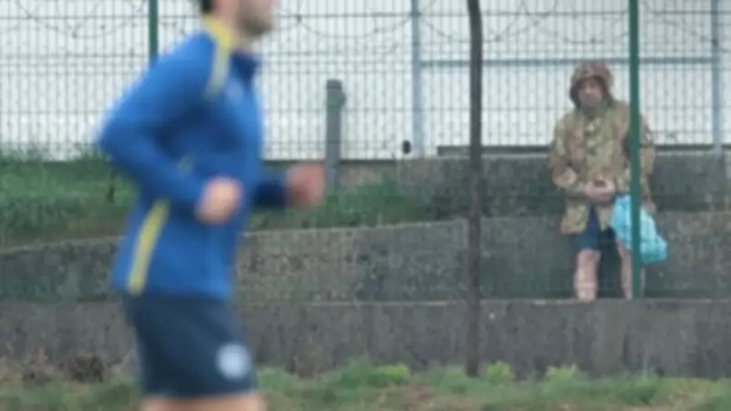 جاسوس إيطالي يتسلل إلى تدريبات البوسنة قبل مباراة ملحق المونديال