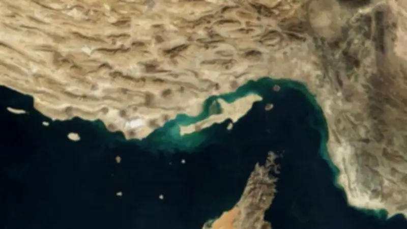 البرلمان الإيراني يقر قانونًا لإدارة مضيق هرمز ردا على تهديدات ترامب