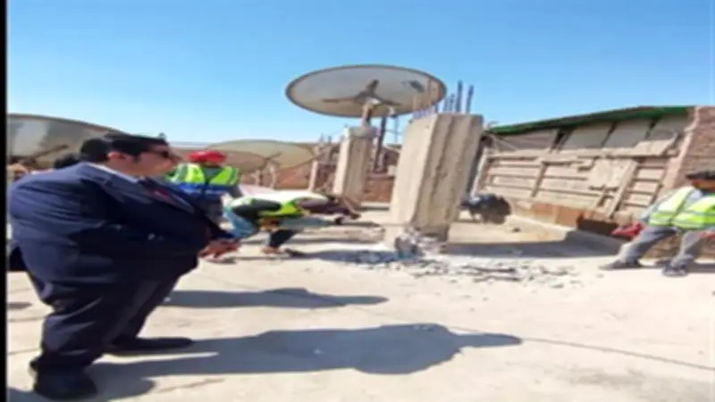 حي المعادي يشن حملة مكثفة لإزالة مخالفات البناء المرفوضة التصالح عليها