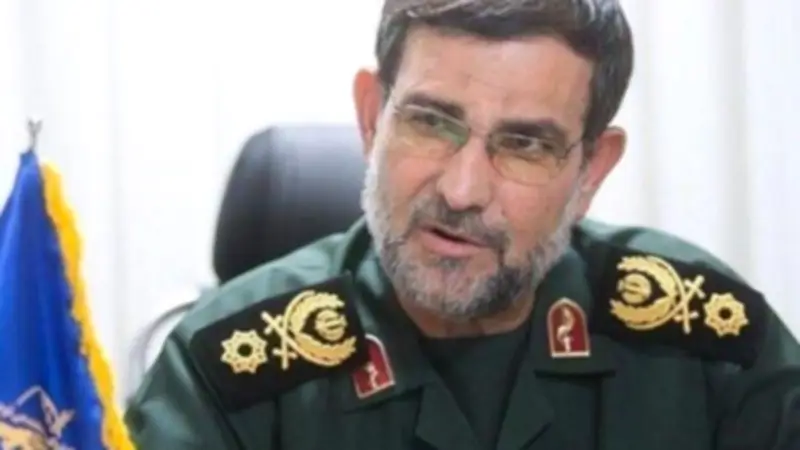 تشييع حاشد لقائد بحرية الحرس الثوري في بندر عباس بعد مقتله بغارة أمريكية