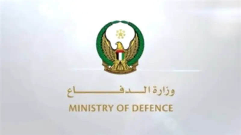 وزارة الدفاع الإماراتية تعلن عن تعامل دفاعاتها الجوية مع اعتداءات صاروخية وطائرات مسيرة قادمة من إيران
