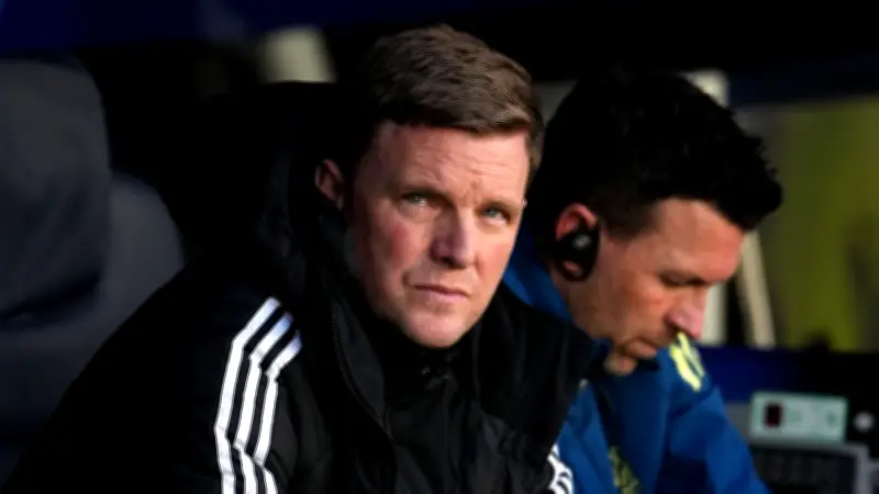 نيوكاسل يونايتد يرفض إقالة إيدي هاو رغم الضغوط بعد خسارة الديربي