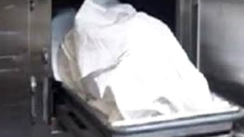 مصرع شاب في حادث دهس مروع بسيارة مسرعة على الطريق الساحلي بالعلمين