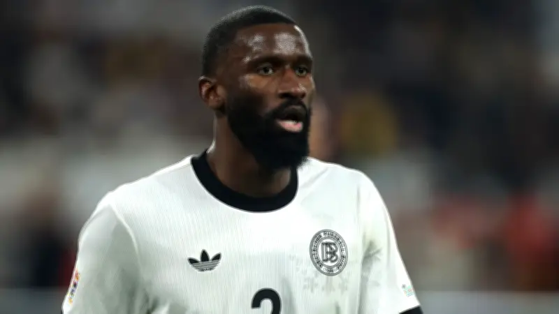 جدل حول مكانة روديجر في المنتخب الألماني ومطالب بإبعاده عن المانشافت