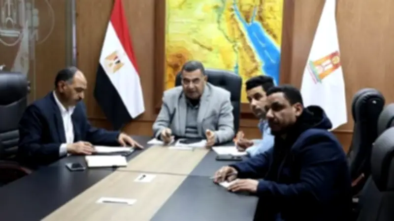 اجتماع تنسيقي لتسريع التحول الرقمي في مجمعات "حياة كريمة" بالوادي الجديد