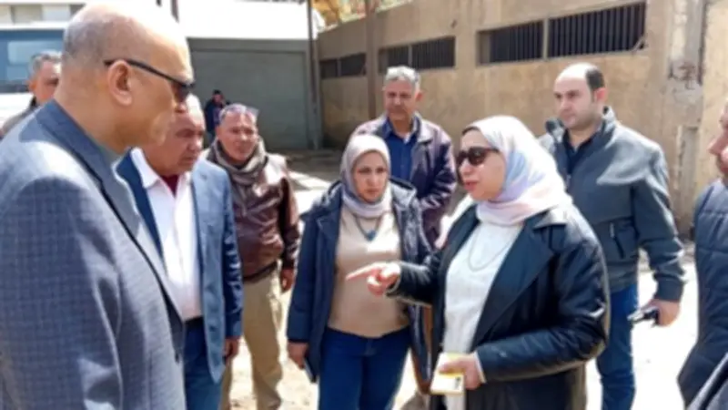 نائبة محافظ الشرقية تتفقد مركز مشتول السوق لمتابعة ملفات التصالح والخدمات