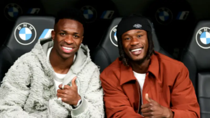 كامافينجا يكشف: أجواء الهدايا في الريال وقوة جيلنا تفوق الأساطير