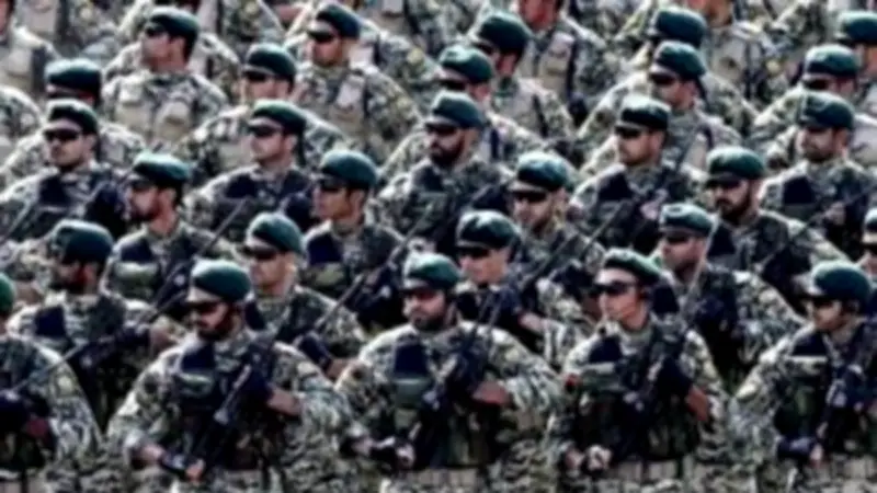 الجيش الإيراني يحذر: الرد السريع على أي عدوان لطرد شبح الحرب عن إيران