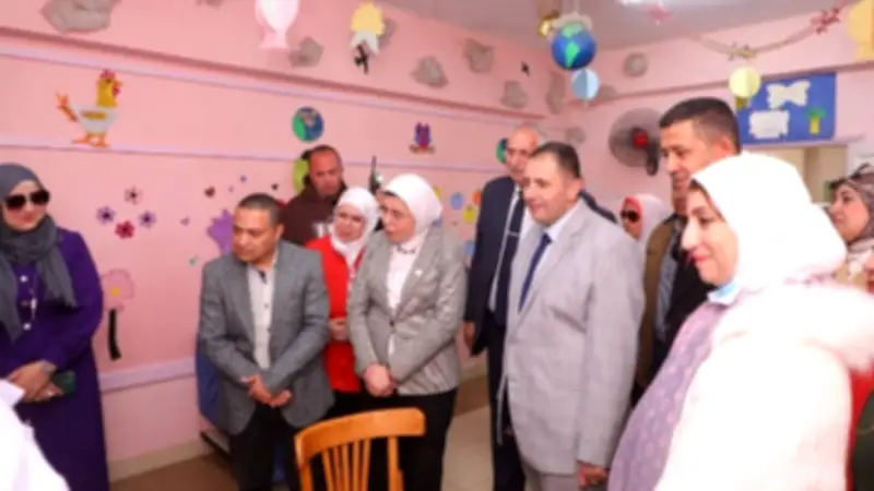 انطلاق قافلة طبية للهلال الأحمر في دمياط تشهد إقبالاً كبيراً من المواطنين