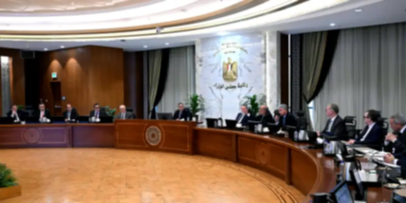 توصيات بتعليق قرارات إغلاق المحال العامة والأندية خلال أسبوع أعياد المسيحيين