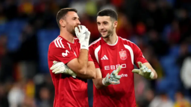 صافرات استهجان جماهيرية في مباراة إسبانيا ومصر: خوآن جارسيا تحت الضغط