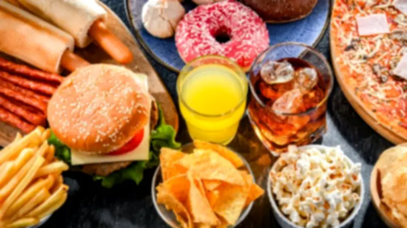 دراسة صادمة: الوجبات السريعة قد تؤثر على خصوبة الرجال وتؤخر فرص الإنجاب