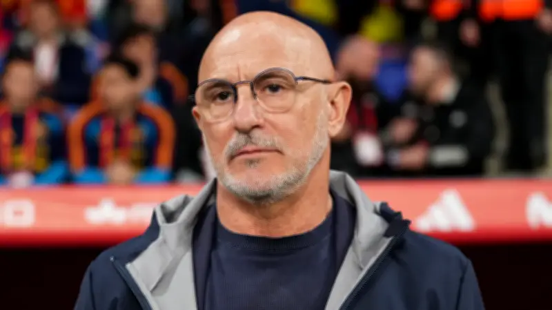 دي لافوينتي يغضب بعد تعادل إسبانيا مع مصر ويرد على الهتافات المعادية للإسلام