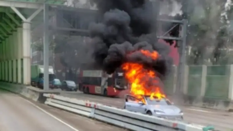 سيارة BYD سيل تحترق بالكامل في هونج كونج بسبب عطل في باور بانك