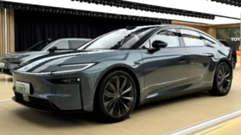 تويوتا bZ7 الجديدة: مواصفات فاخرة وأسعار تنافسية في السوق الصينية