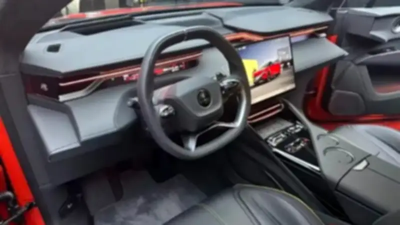 لوتس تكشف عن طرازها الرياضي الجديد "For Me" بتقنيات هجينية متطورة