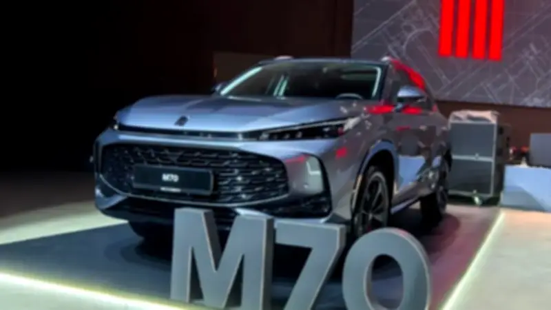 روسيا تكشف النقاب عن جيل جديد من سيارات موسكفيتش الكروس أوفر في منتدى ForAuto 2026