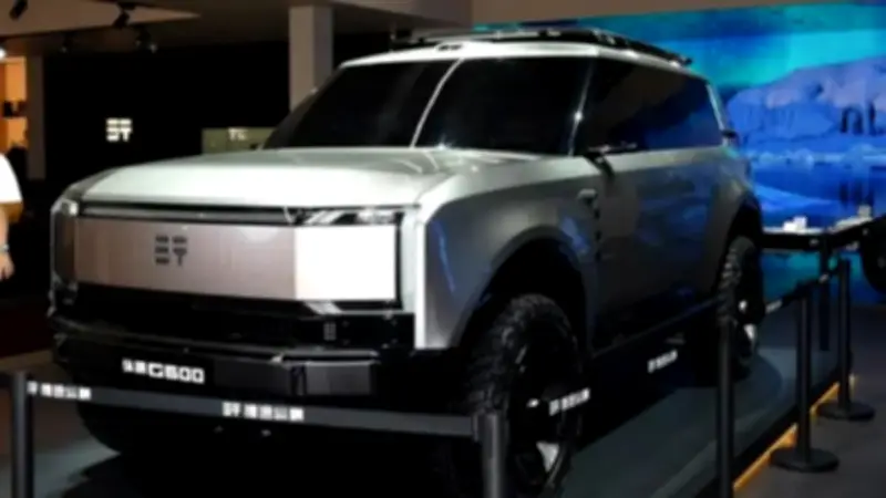 جيتور G600 تعلن الحرب على عرش سيارات الطرق الوعرة بتصميم هجين ثوري