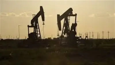 انخفاض العقود الآجلة لخام برنت 1.10 دولار إلى 102.32 للبرميل