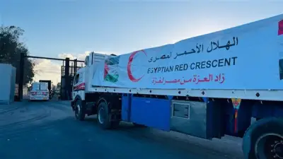 الهلال الأحمر المصري يطلق القافلة 149 من «زاد العزة» حاملة 1,850 طن مساعدات لغزة
