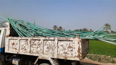 حملة مكثفة بالفيوم تزيل 15 توصيلة مياه مخالفة بطول 3 كيلومترات