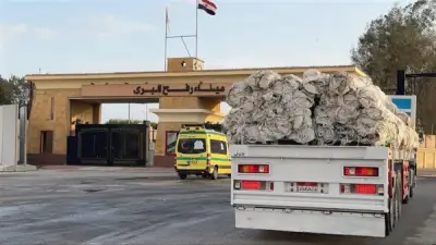 الهلال الأحمر المصري يطلق قافلة زاد العزة 153 حاملة 3355 طن مساعدات إنسانية لغزة