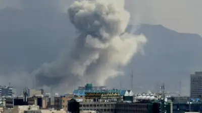 مصرع 17 وإصابة 8 في حصيلة أولية لغارات إسرائيلية على جنوب لبنان