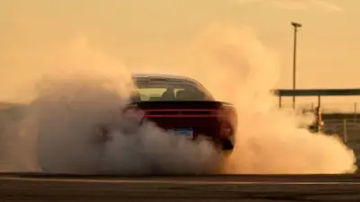عودة أسطورة دودج تشارجر هيلكات 2028 بمحرك V8 سوبر تشارجد