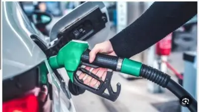 الرابطة الأمريكية للسيارات: ارتفاع أسعار البنزين 21.8% منذ بدء الحرب على إيران