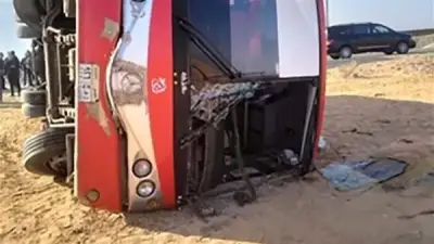 حادث مروع بالإسماعيلية: إصابة 34 شخصًا في انقلاب أتوبيس وتدخل 26 سيارة إسعاف