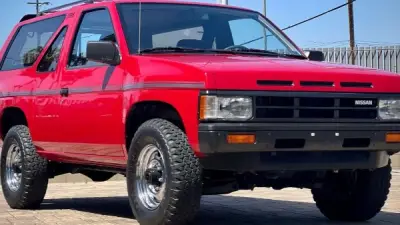 عمرها 37 عامًا.. نيسان باثفايندر كلاسيكية تقطع 1450 كم فقط وتثير حماس المزادات