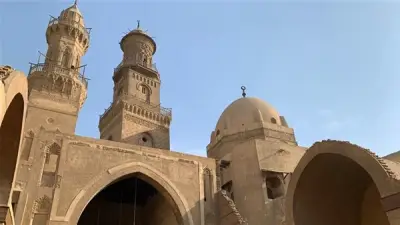 موعد أذان المغرب والإفطار اليوم في المنيا: 6:03 مساءً مع 14 ساعة صيام