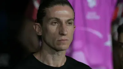 فلامنجو يطرد مدربه فيليبي لويس بعد فوز تاريخي 8-0 في نصف نهائي كاريوكا